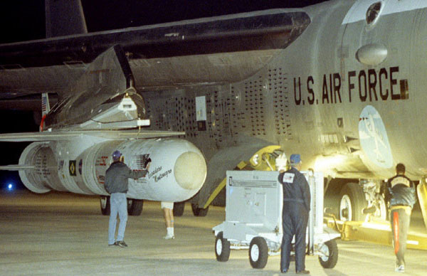 Bottled Water Found to Contain over 24,000 Chemicals, Including Endocrine Disruptors